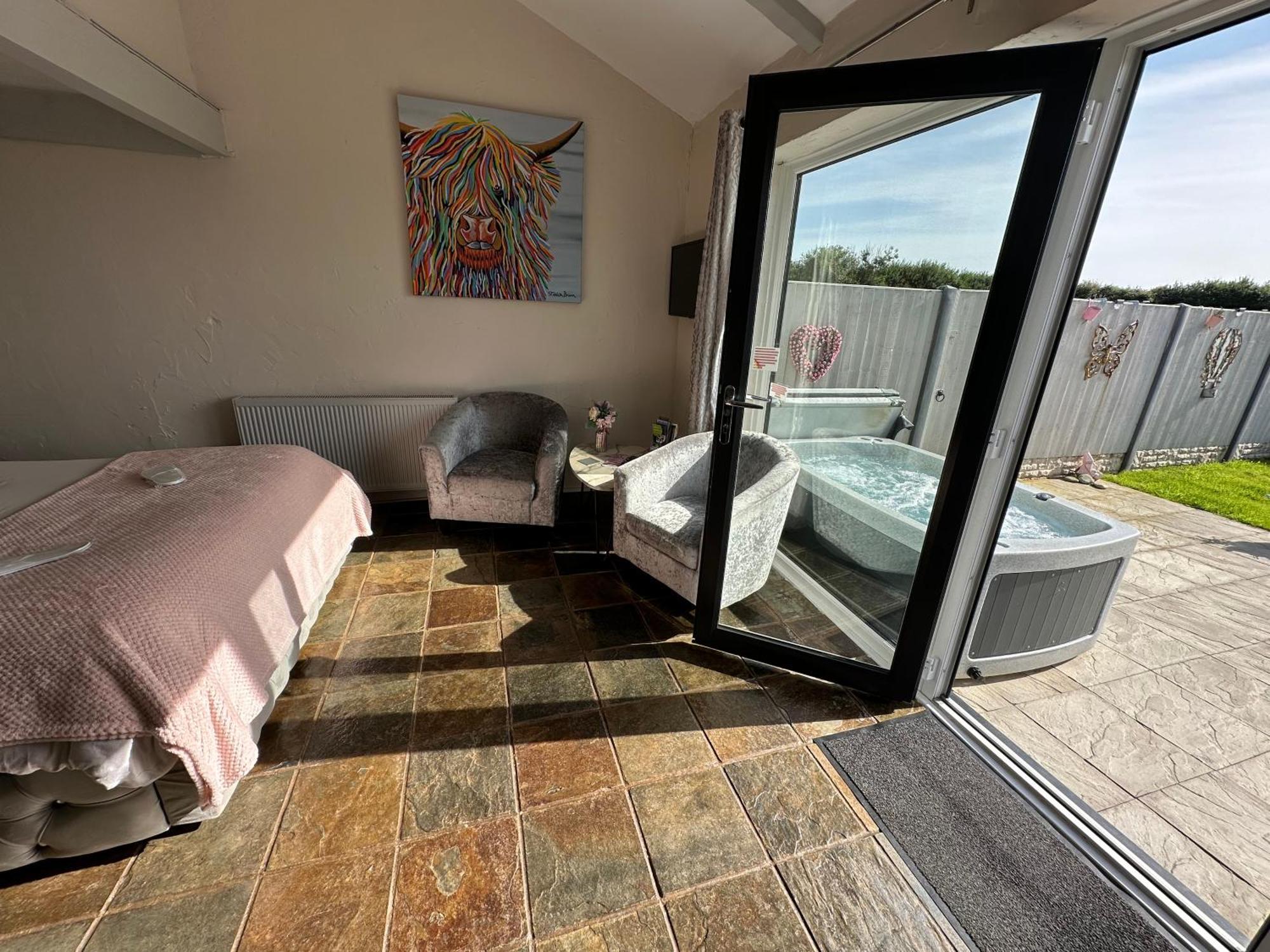 Dwylig Isa Holiday Cottages Rhuddlan Exterior photo